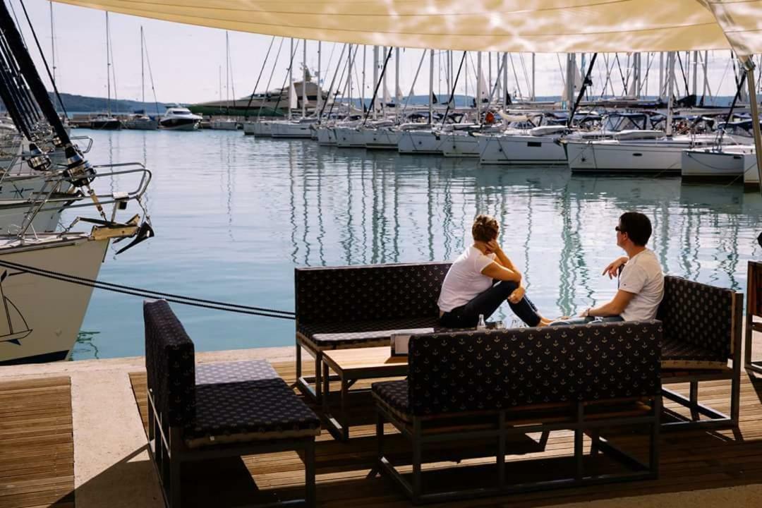 Modern Apartment Near Split & Trogir Kastela Luaran gambar